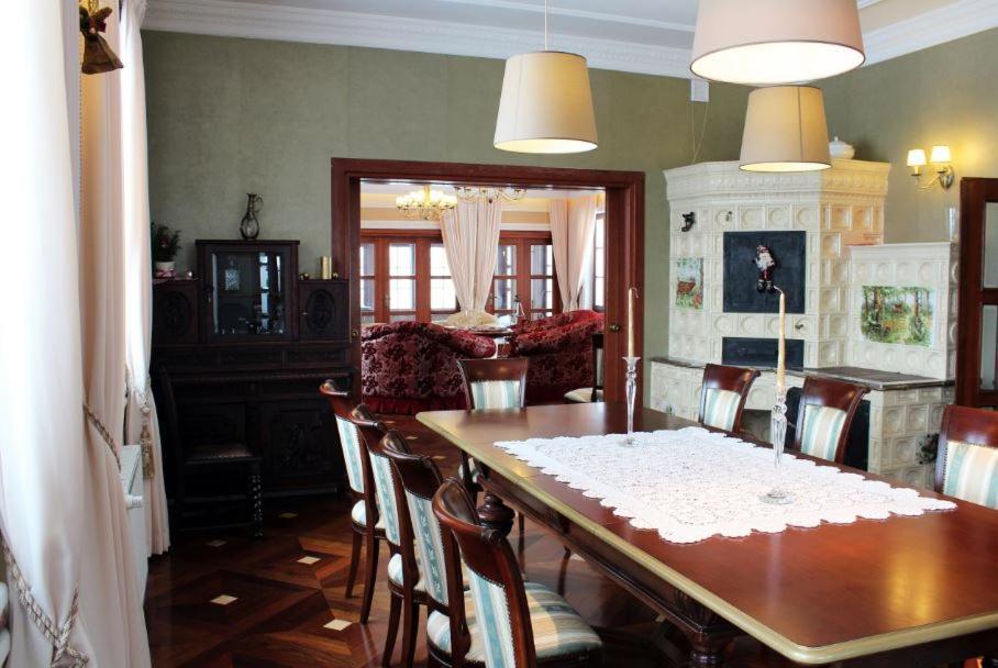 Bed and Breakfast Dwor Pod Rozami Smolec Экстерьер фото